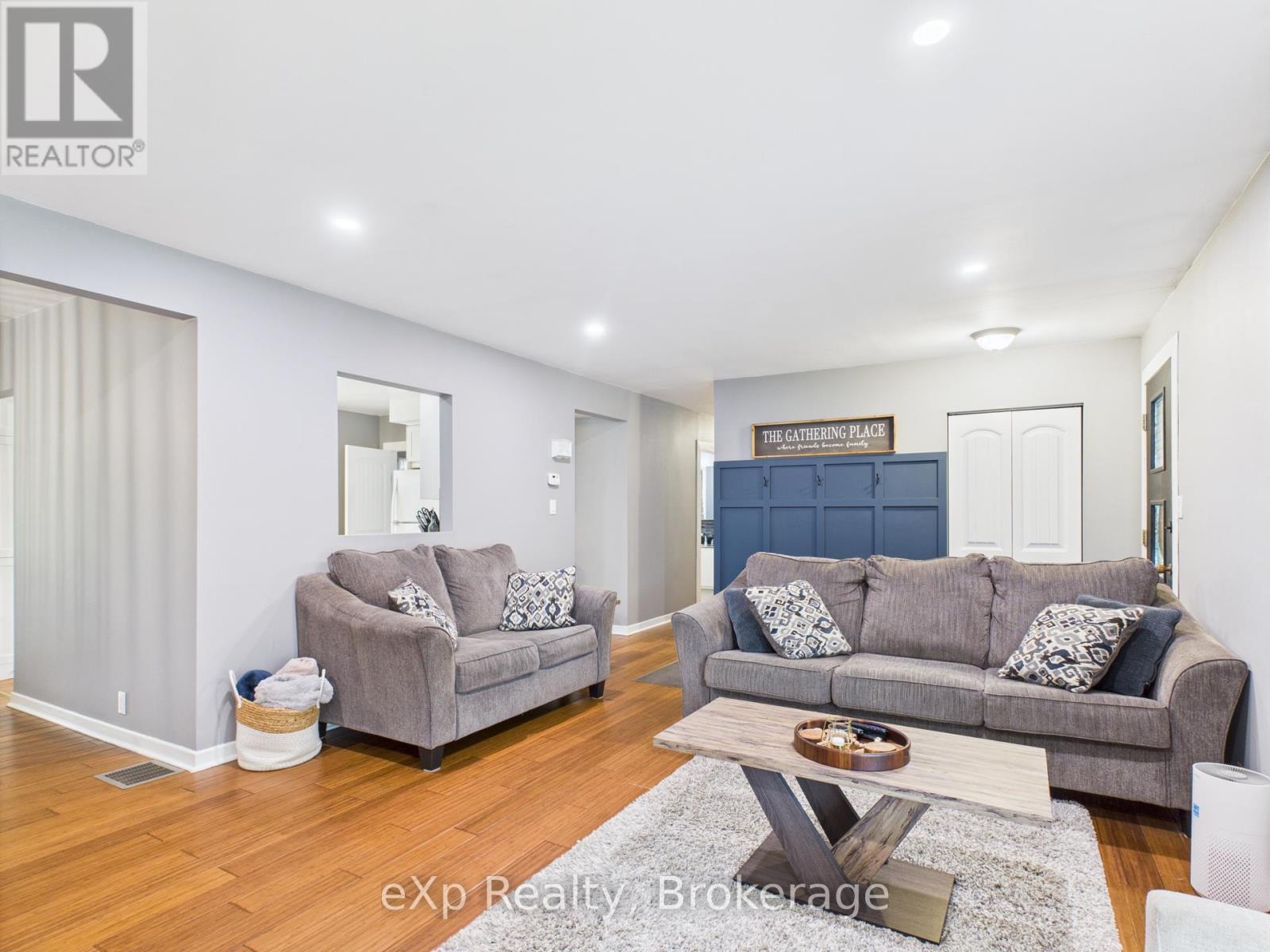 32 Centennial Street, Arran-Elderslie, Ontario  N0G 1L0 - Photo 4 - X12343648