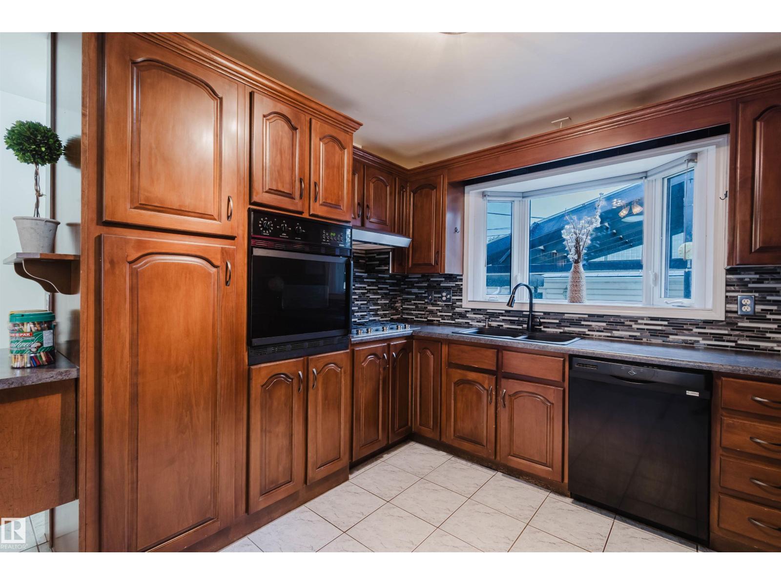 4616 111a St Nw, Edmonton, Alberta  T6H 3G5 - Photo 11 - E4452841