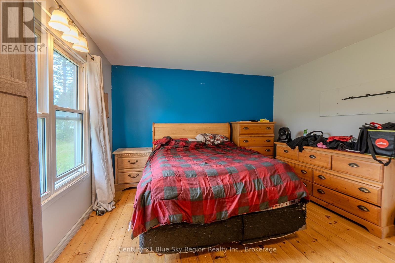 1747 Highway 575, West Nipissing, Ontario  P0H 1M0 - Photo 16 - X12343707