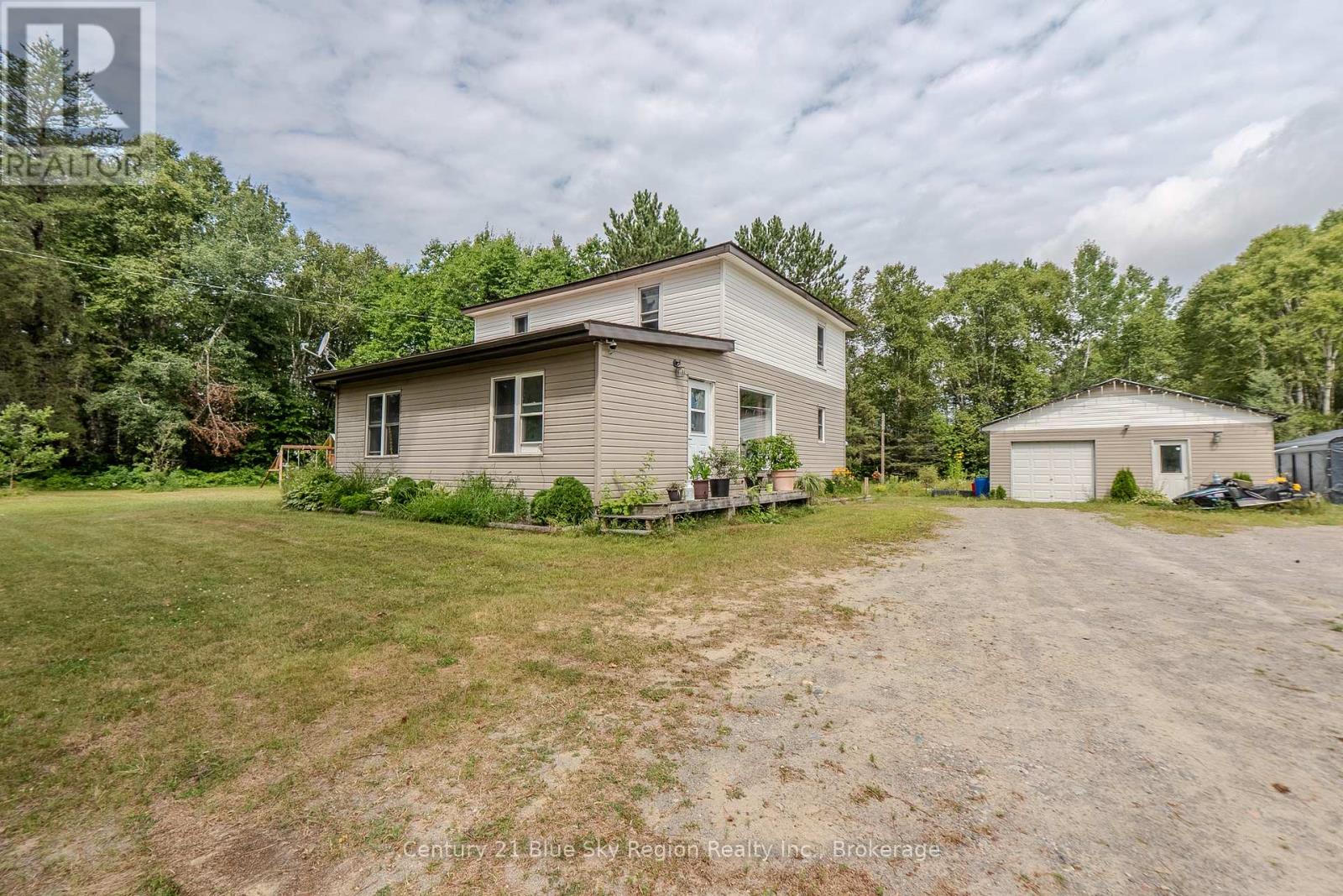 1747 Highway 575, West Nipissing, Ontario  P0H 1M0 - Photo 3 - X12343707