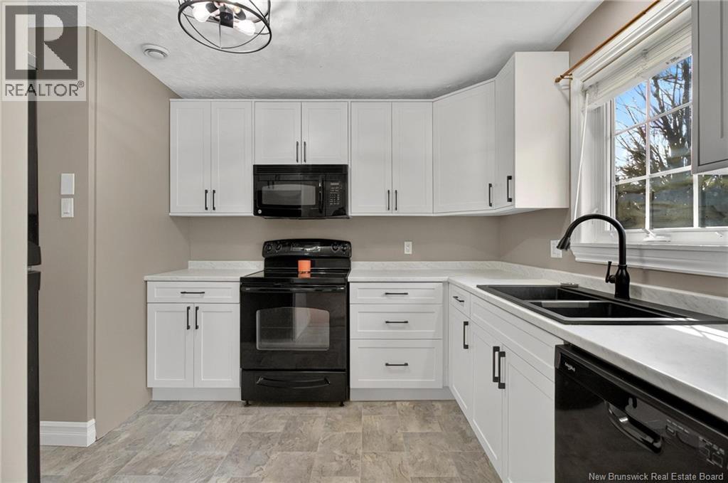 Property at 52 Kendra Street image 2