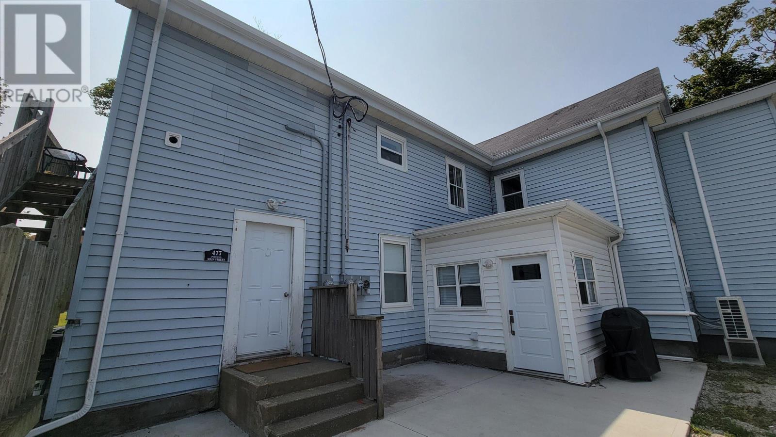 477-479 Main Street, Yarmouth, Nova Scotia  B5A 1H2 - Photo 4 - 202520527