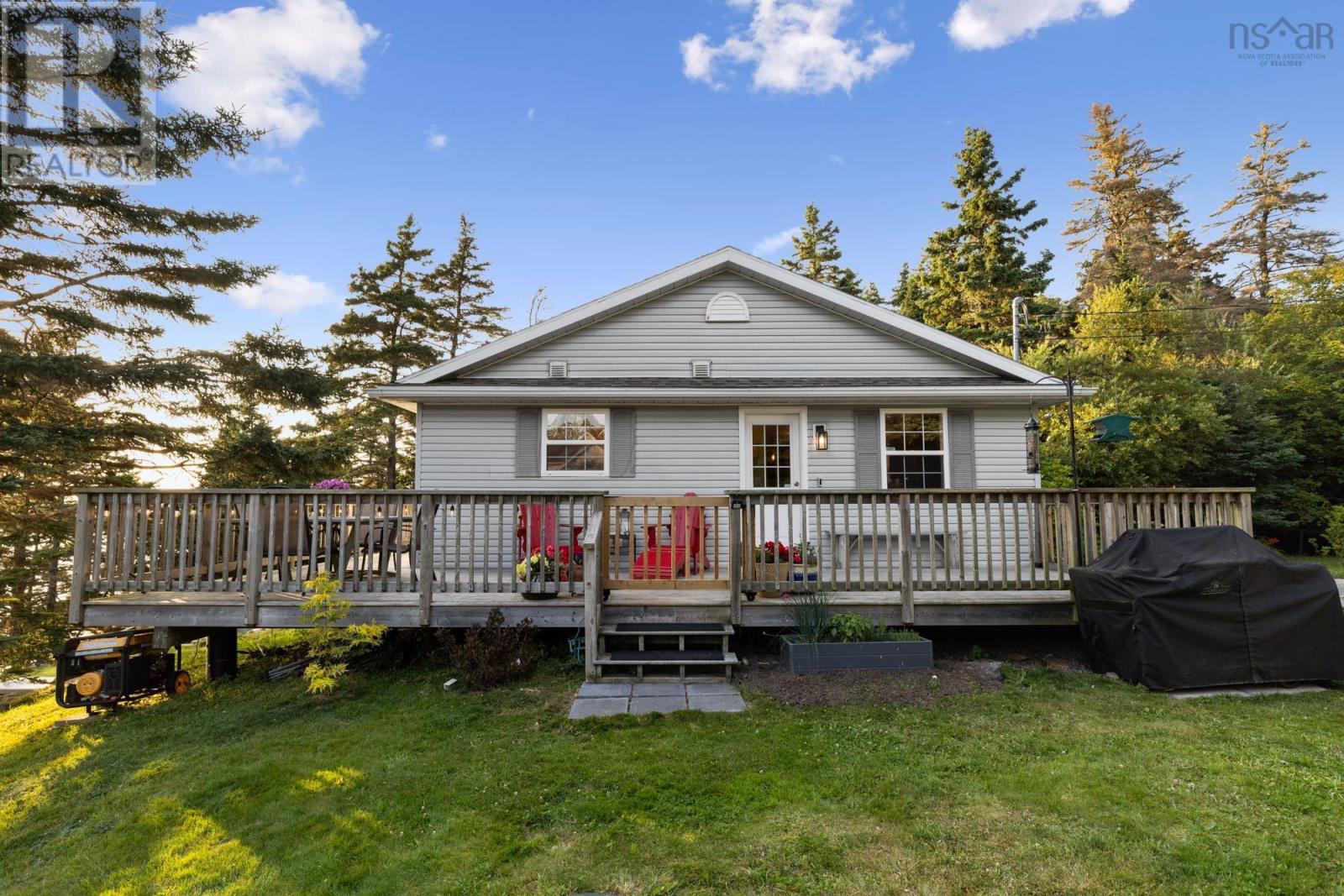 8748 Peggys Cove Road, Indian Harbour, Nova Scotia  B3Z 3P3 - Photo 19 - 202520536