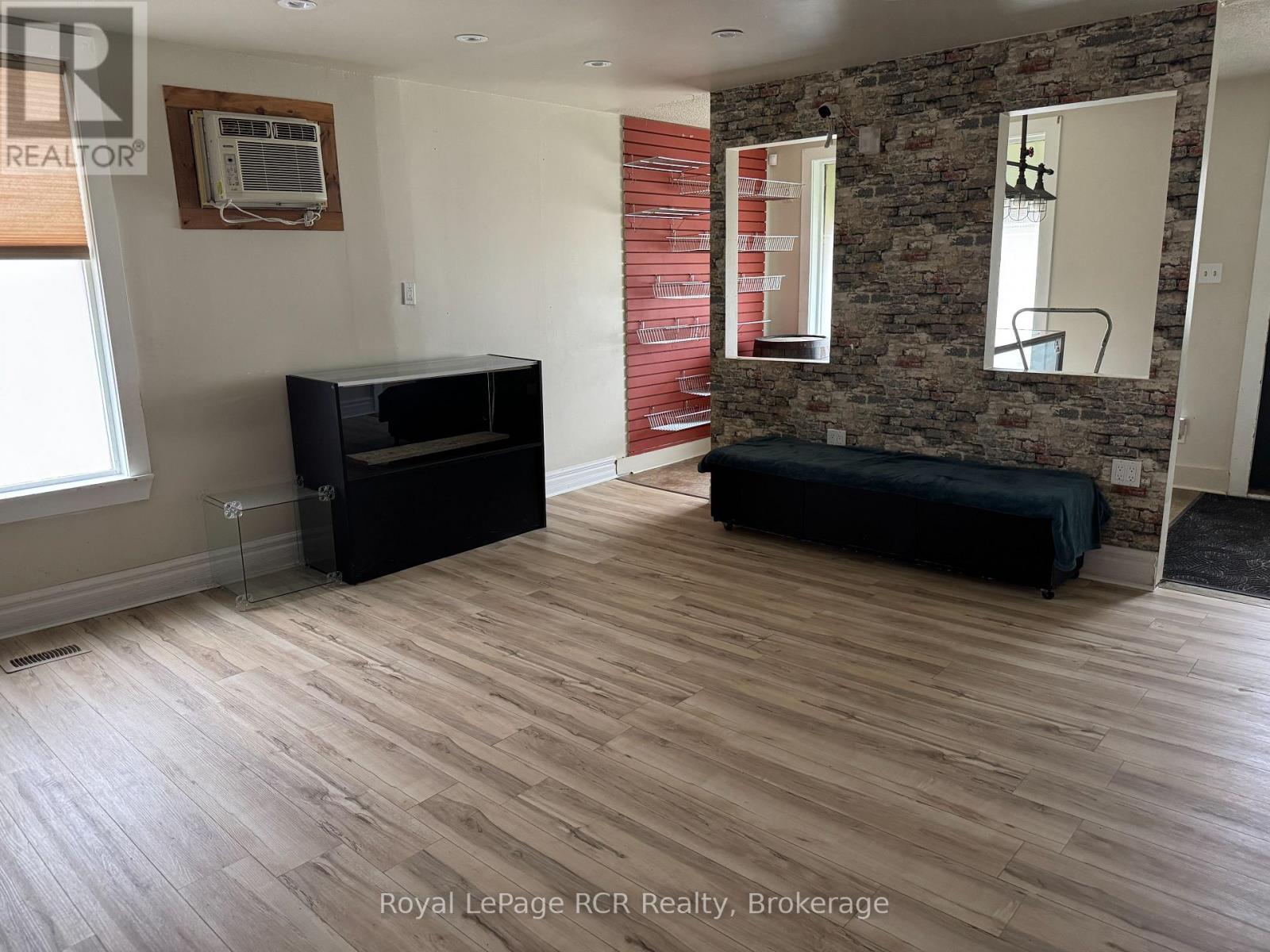 973 2nd Avenue W, Owen Sound, Ontario  N4K 4M8 - Photo 6 - X12333631