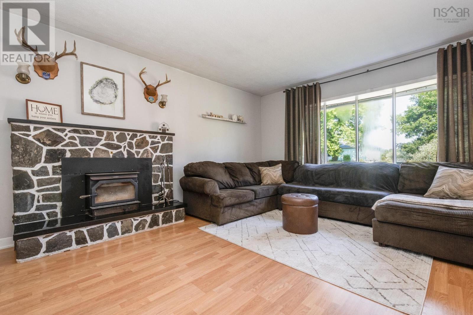 251 Town Road, Falmouth, Nova Scotia  B0P 1L0 - Photo 6 - 202520543