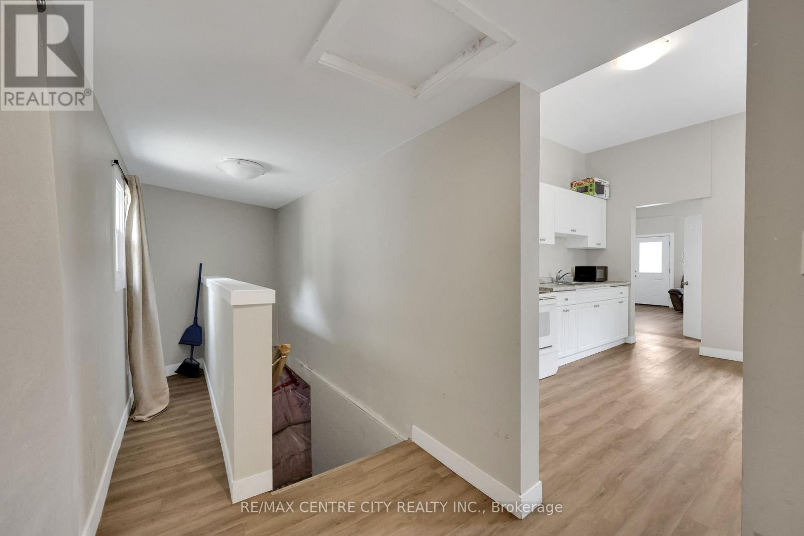 101 Hamilton Road, London East (East K), Ontario  N6B 1N2 - Photo 26 - X12343899