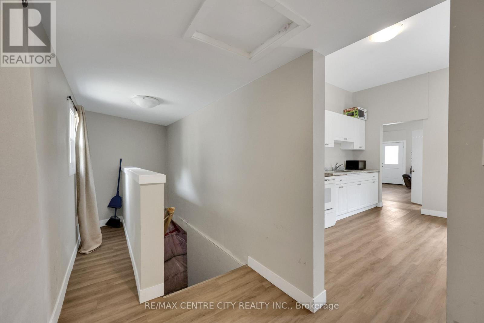 101 Hamilton Road, London East, Ontario  N6B 1N2 - Photo 19 - X12343900