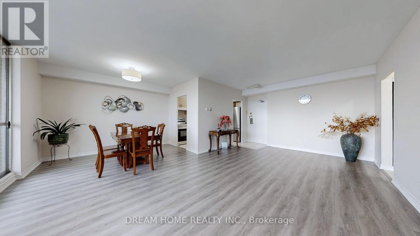 1815 - 5 Massey Square, Toronto (Crescent Town), Ontario  M4C 5L6 - Photo 10 - E12343716