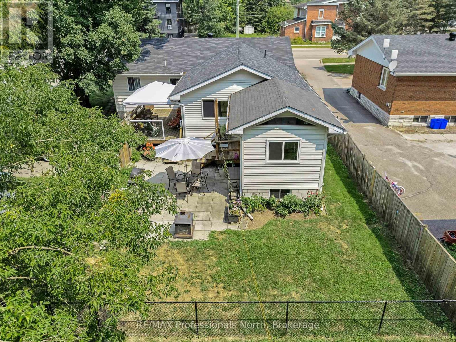 154 Wellington Street, Bracebridge, Ontario  P1L 1C4 - Photo 43 - X12329337