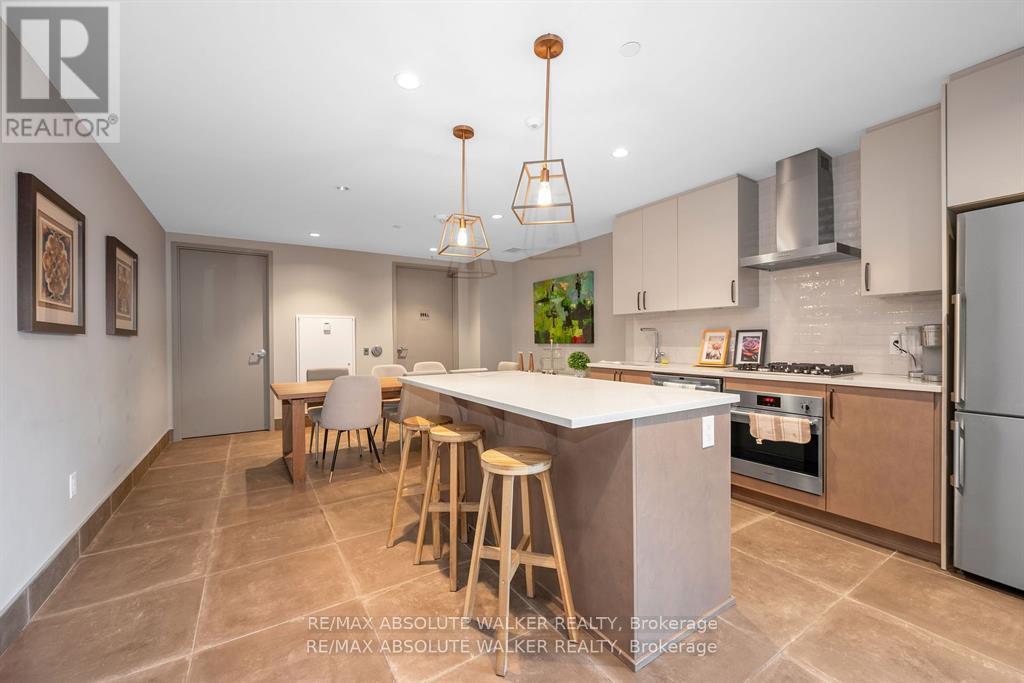 202 - 11 Des Oblats Avenue, Ottawa, Ontario  K1S 5V9 - Photo 12 - X12343799