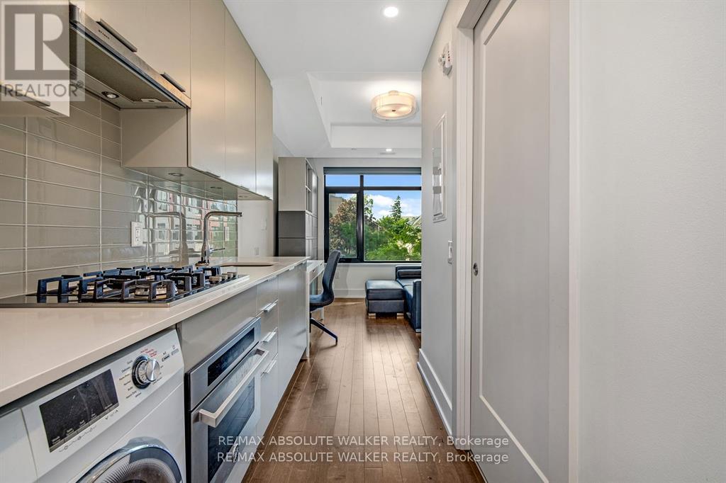 202 - 11 Des Oblats Avenue, Ottawa, Ontario  K1S 5V9 - Photo 4 - X12343799