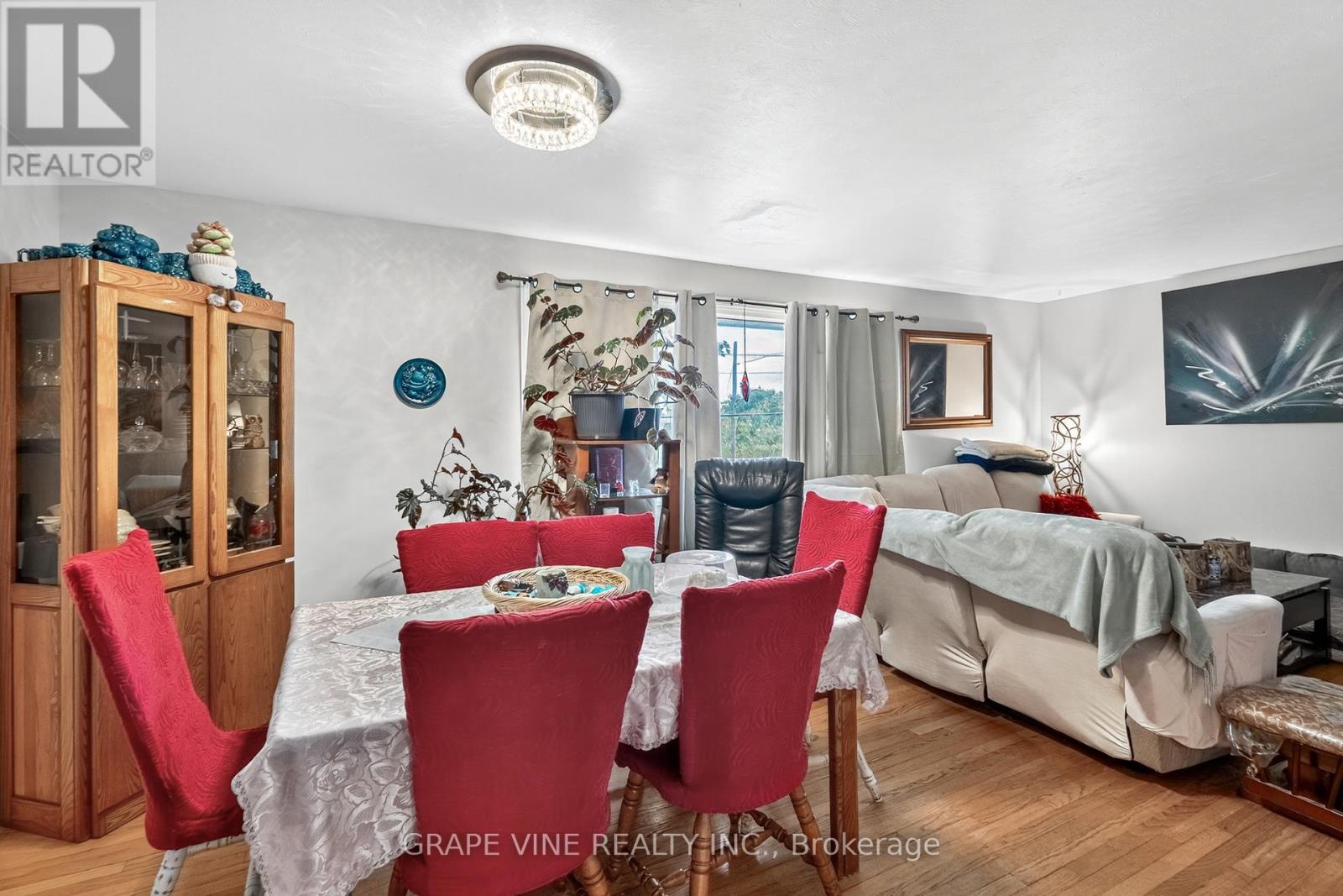 Property at 1098 CLYDE AVENUE image 5