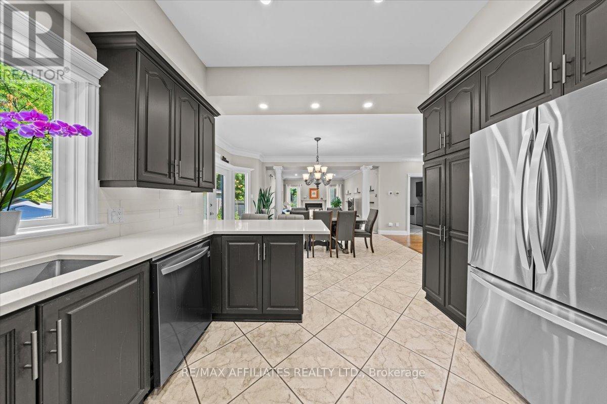 1145 Snow Street, Ottawa, Ontario  K1J 7R5 - Photo 18 - X12343828