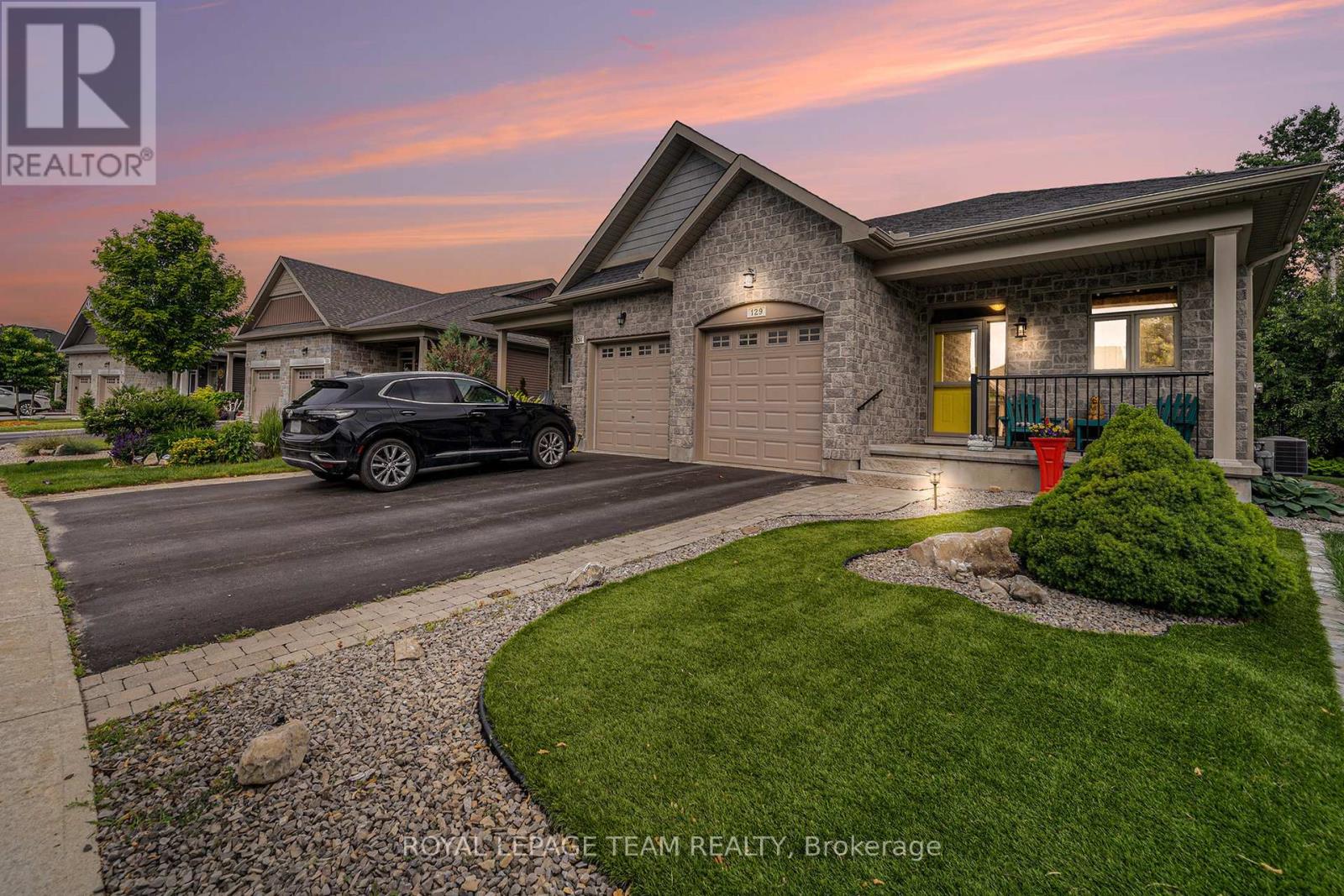 129 Tradewinds Crescent, North Grenville, Ontario  K0G 1J0 - Photo 2 - X12343861