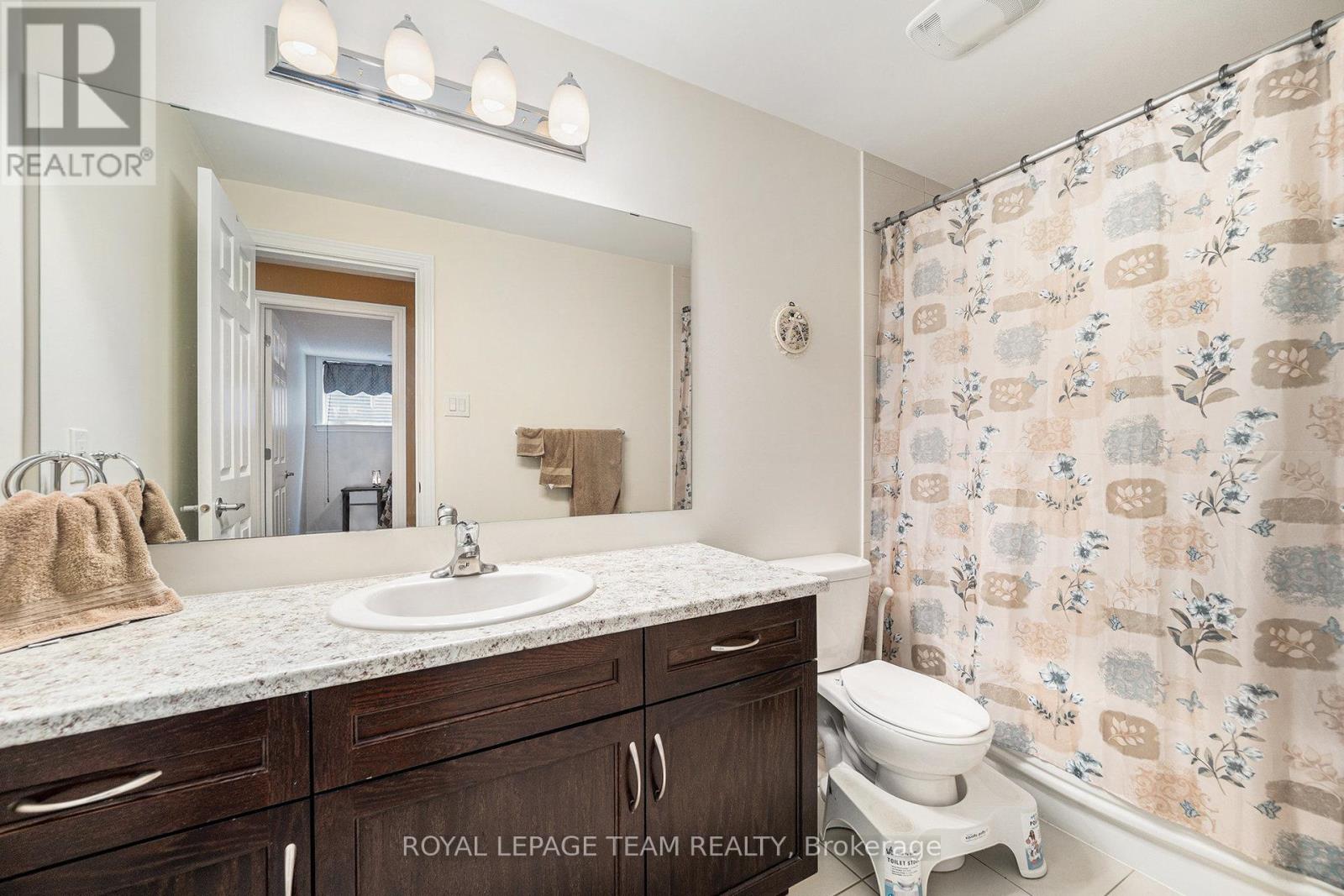 129 Tradewinds Crescent, North Grenville, Ontario  K0G 1J0 - Photo 27 - X12343861