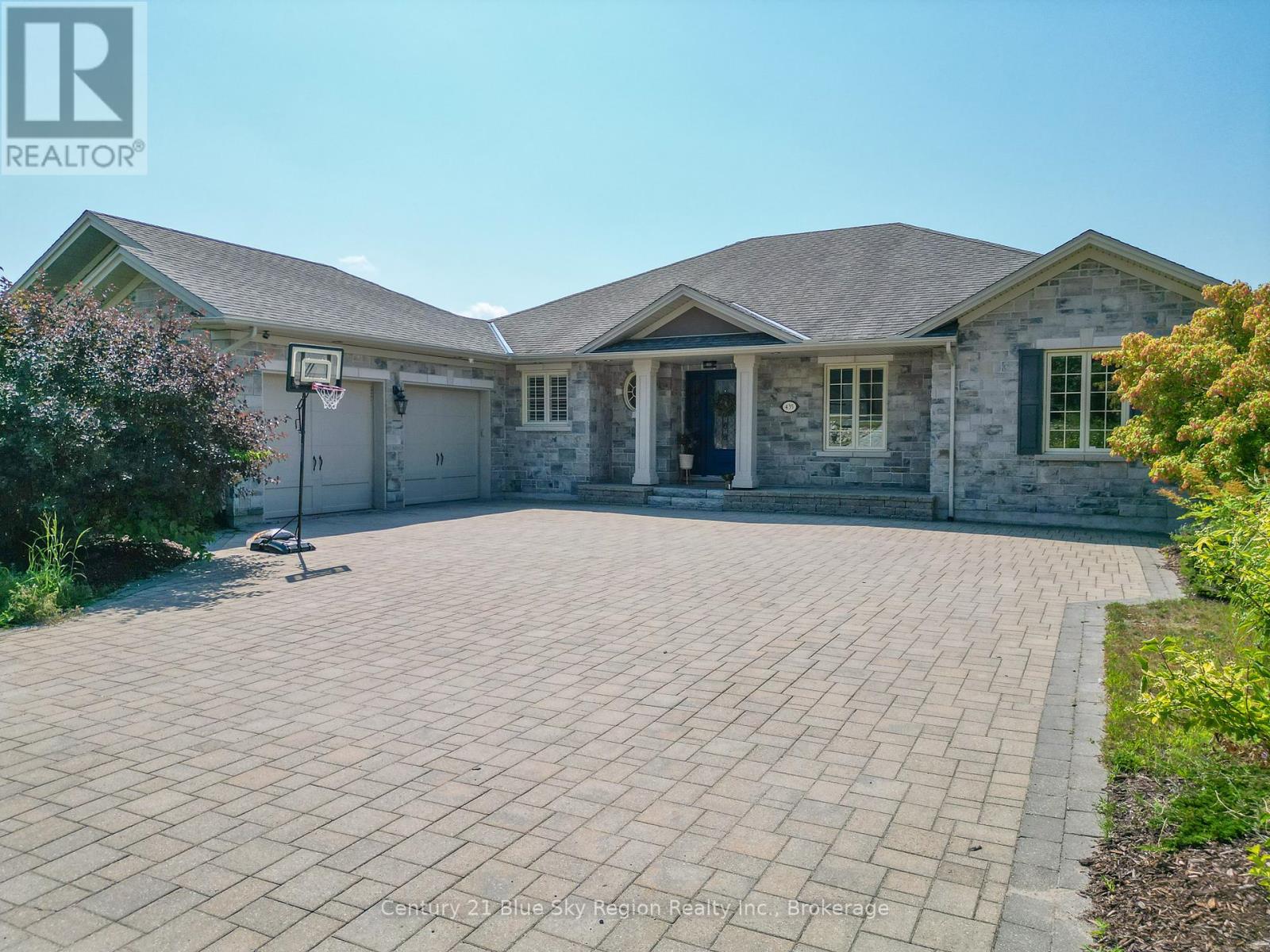 Property at 435 SURREY DRIVE image 1