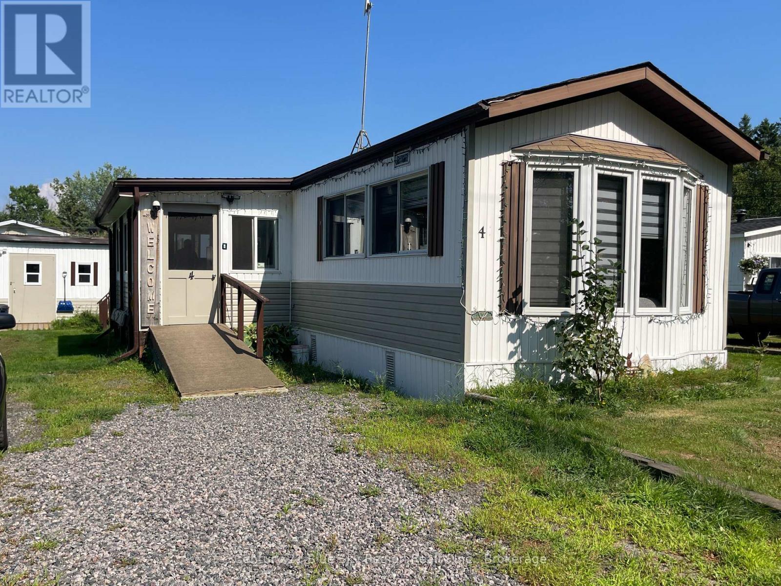4 - 395 Riverbend Road, North Bay (Ferris), Ontario  P1B 8Z4 - Photo 1 - X12343748