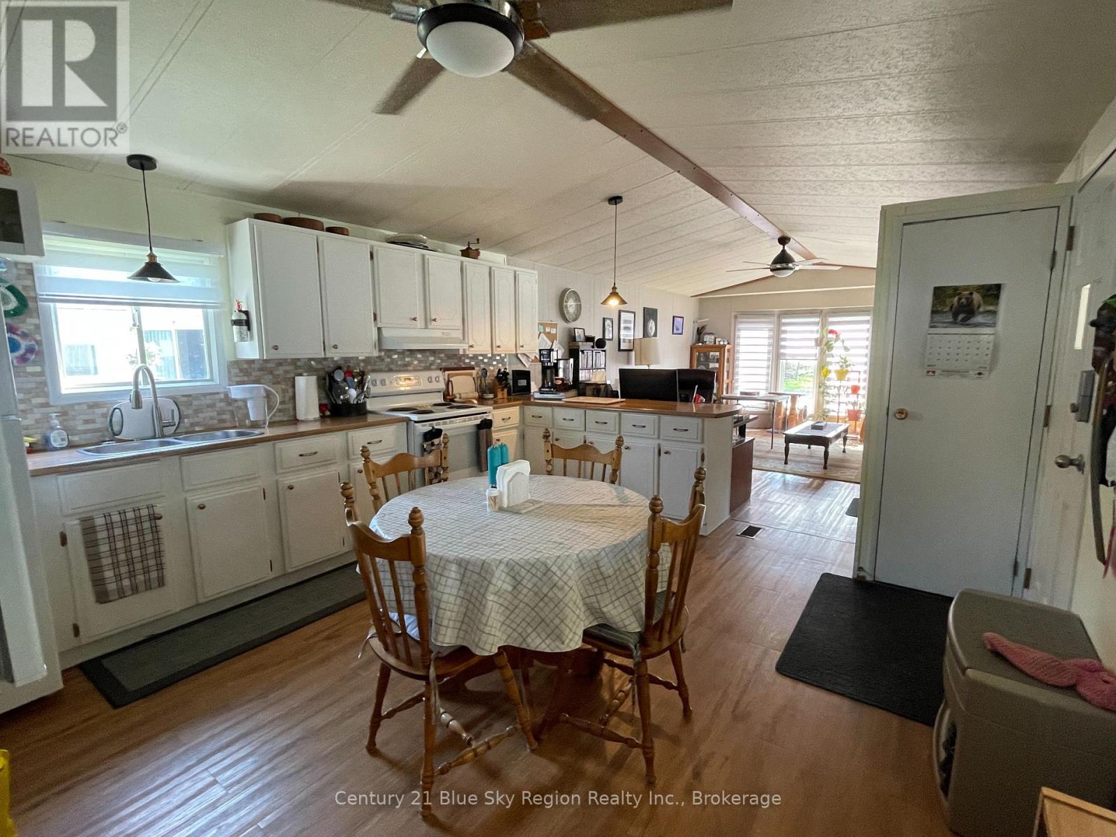 4 - 395 Riverbend Road, North Bay (Ferris), Ontario  P1B 8Z4 - Photo 5 - X12343748