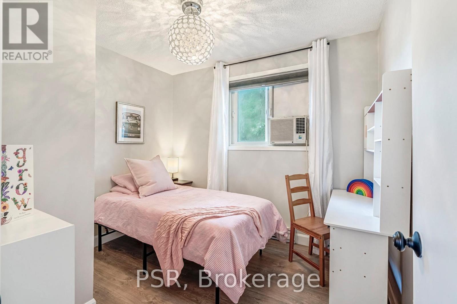 218 John Street, Clearview, Ontario  L0M 1S0 - Photo 22 - S12343746