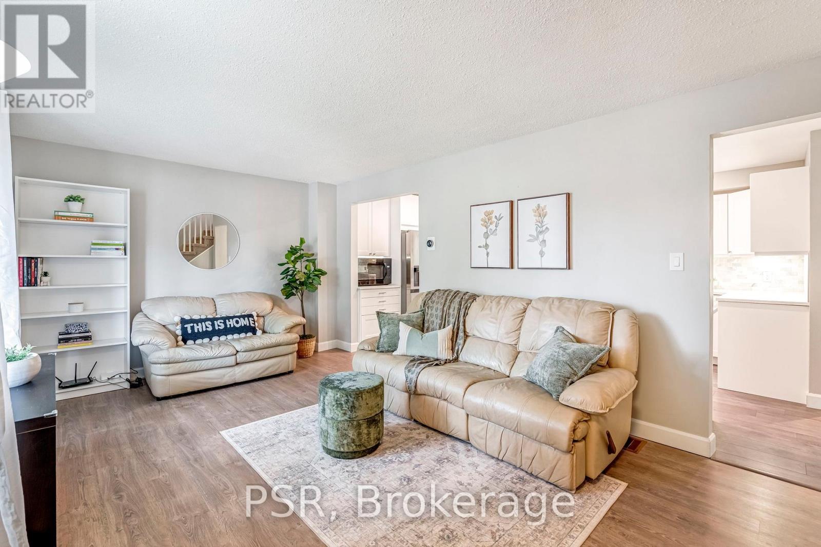218 John Street, Clearview, Ontario  L0M 1S0 - Photo 6 - S12343746