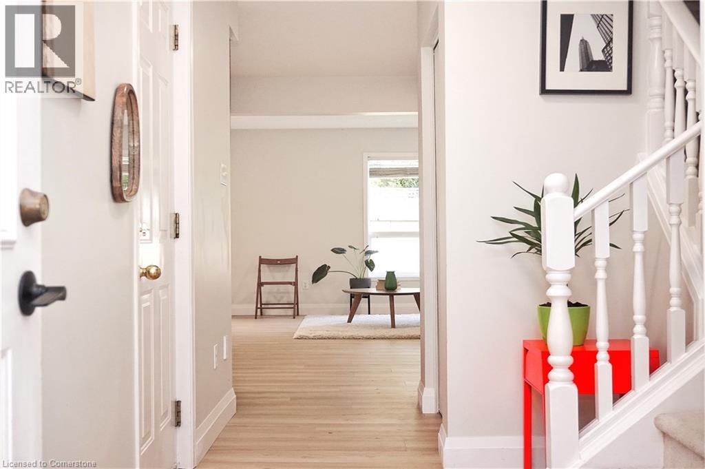 Property at 470 ANNAPOLIS Court image 4