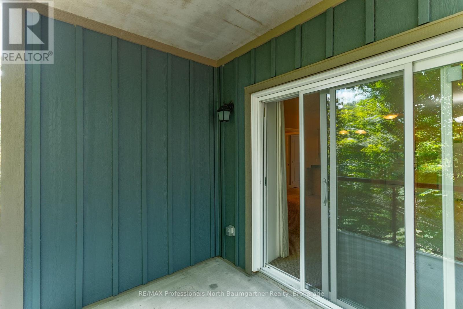 208 - 4 Lake Avenue, Dysart Et Al, Ontario  K0M 1S0 - Photo 26 - X12343741