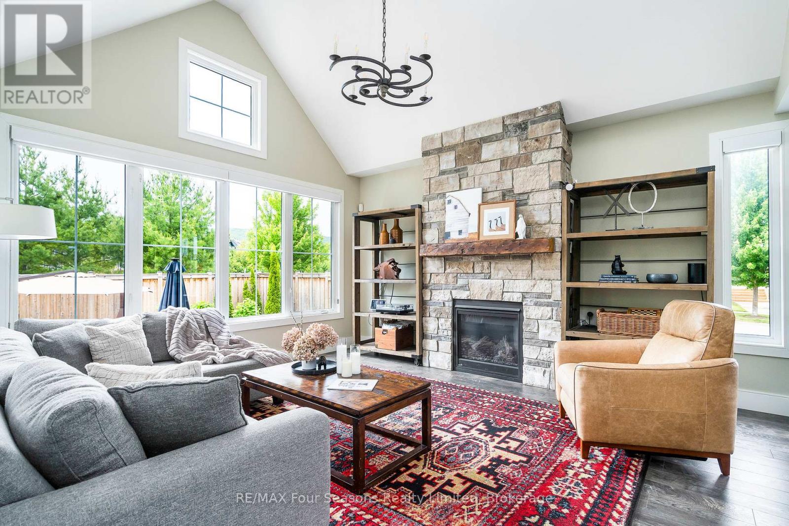 164 Snow Apple Crescent, Blue Mountains, Ontario  L9Y 0Y1 - Photo 13 - X12343842