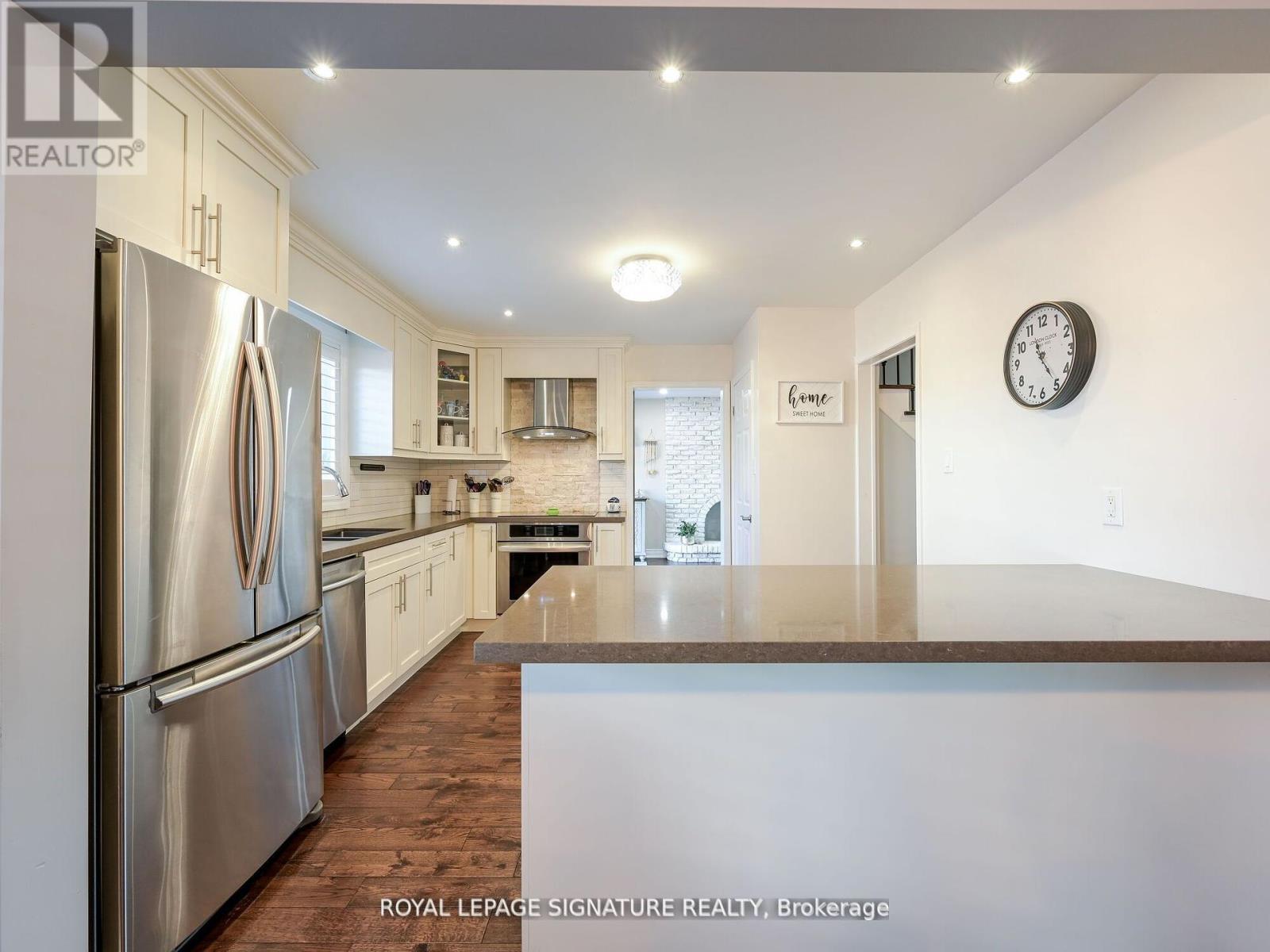 281 Mcgill Street, Mississauga, Ontario L5A 1V3 - Photo 14 - W12343646