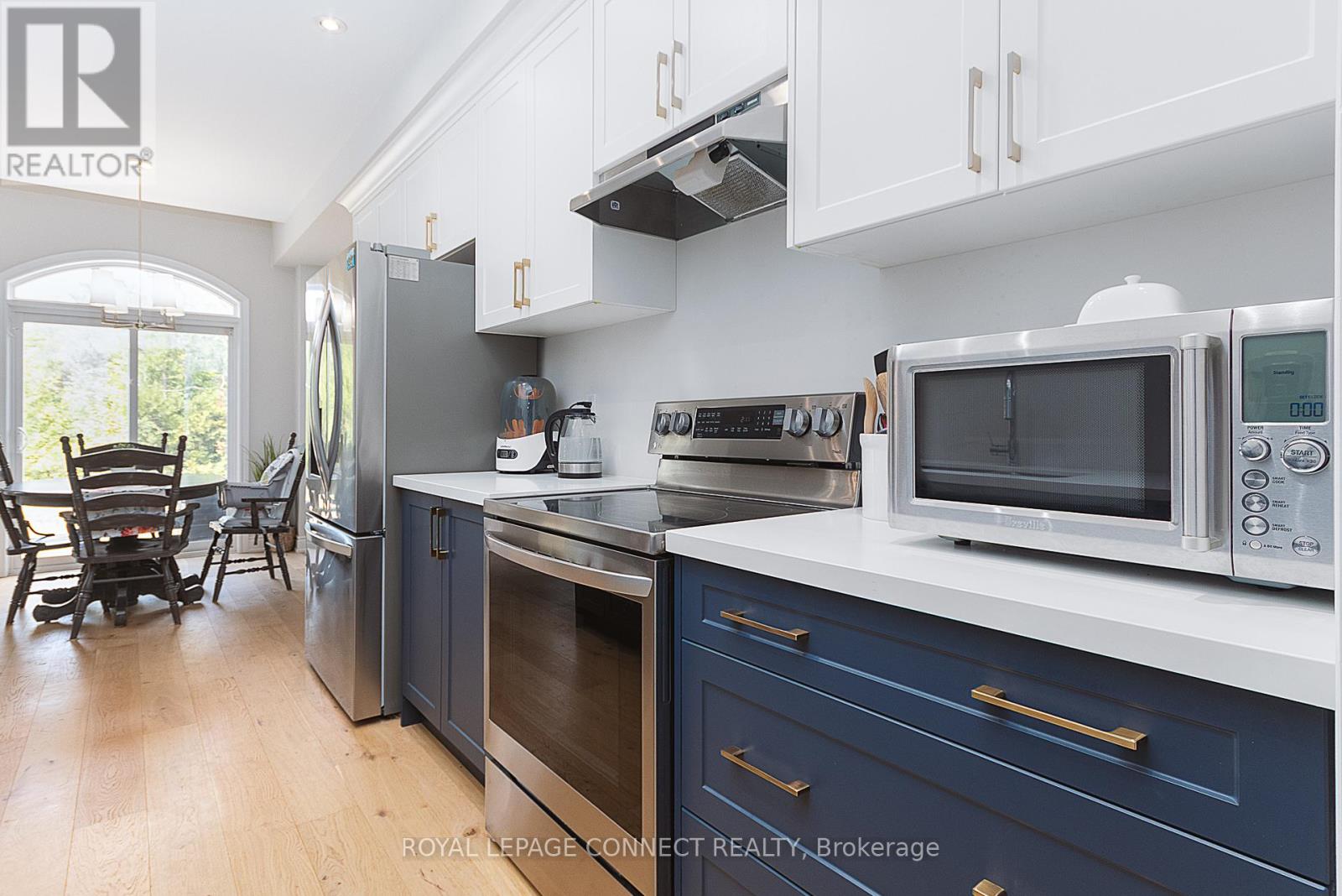 24 Coldbrook Drive, Cavan Monaghan, Ontario  L0A 1G0 - Photo 5 - X12343727
