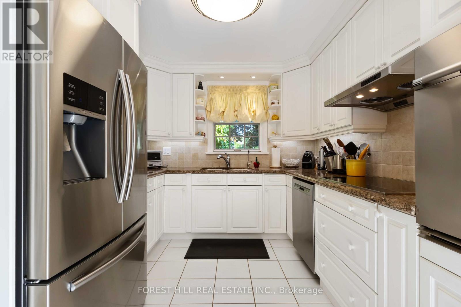 5 Ames Gate, Toronto (Banbury-Don Mills), Ontario  M3B 3C3 - Photo 6 - C12343870