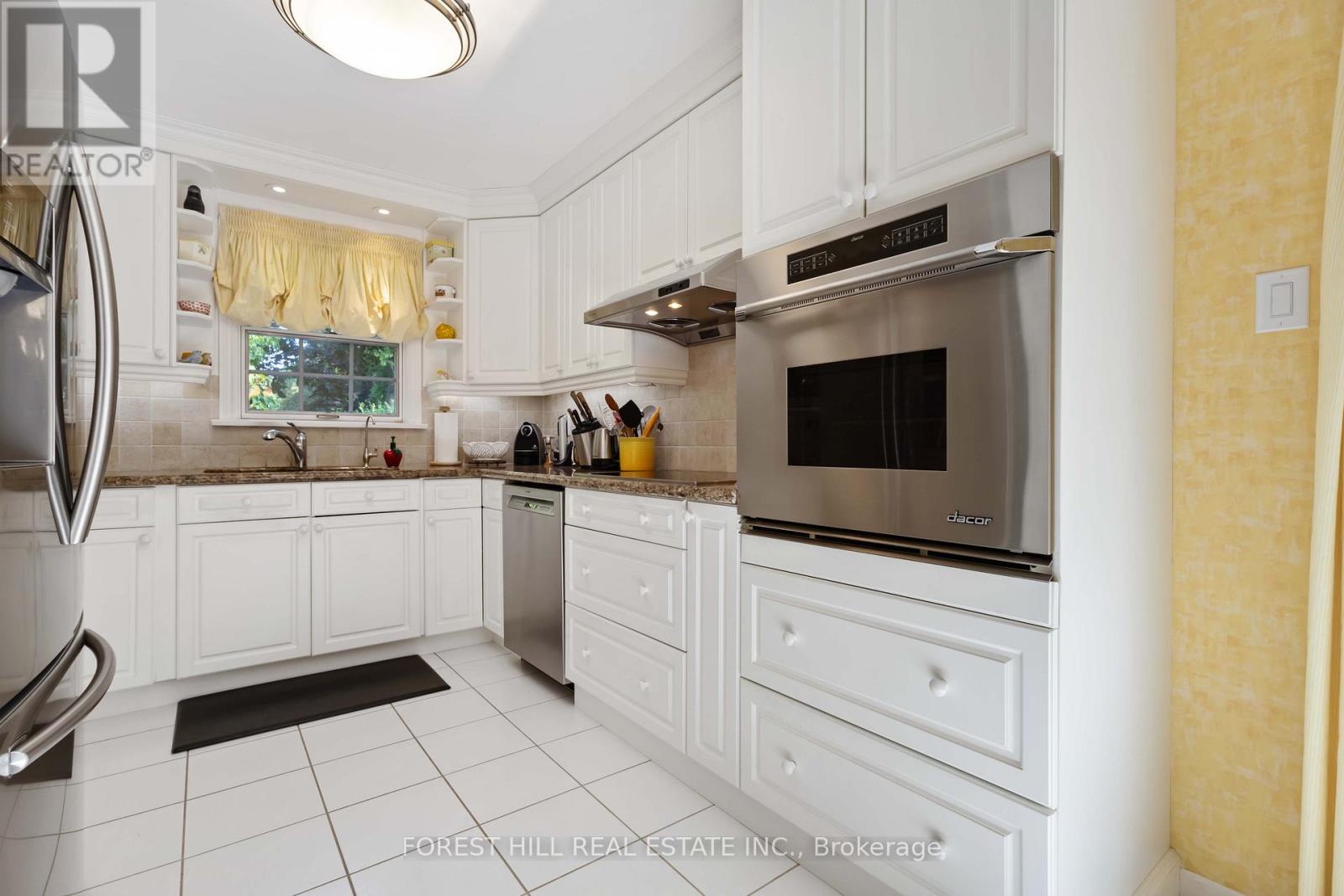 5 Ames Gate, Toronto (Banbury-Don Mills), Ontario  M3B 3C3 - Photo 7 - C12343870