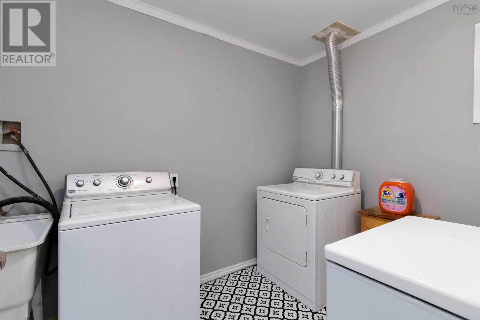 10 Oakburn Court, Halifax, Nova Scotia  B3M 2W6 - Photo 37 - 202520541