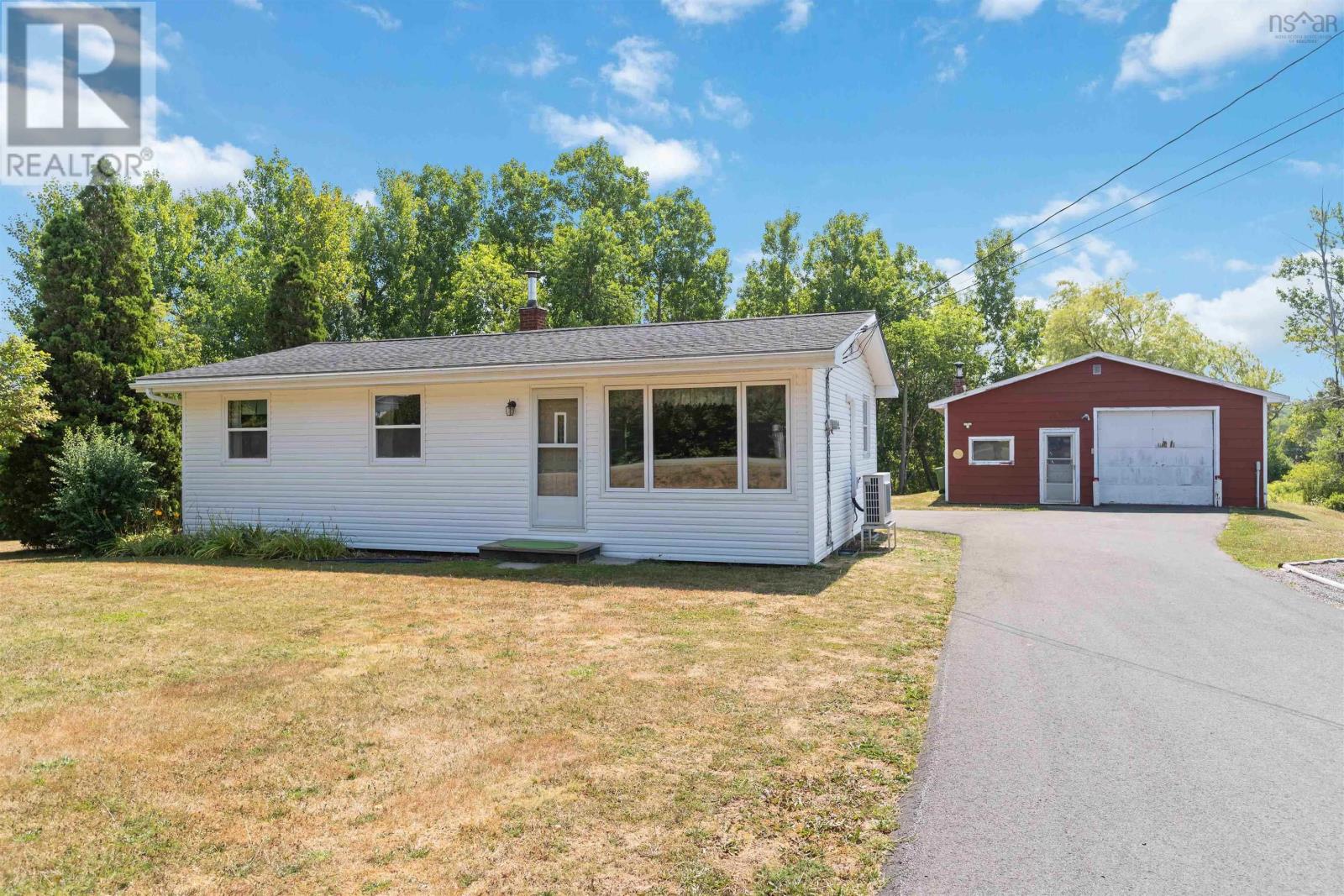 142 Old Halifax Road W, Three Mile Plains, Nova Scotia  B0N 2T0 - Photo 1 - 202520546