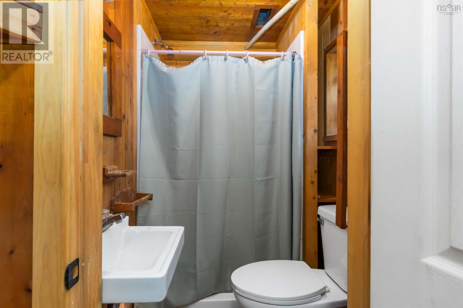 182 Caledonia Road, Dartmouth, Nova Scotia  B2X 1L4 - Photo 34 - 202520544