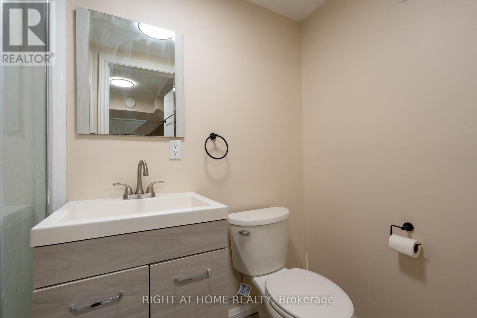 649 Balsam Crescent, Oshawa (Lakeview), Ontario  L1J 6A1 - Photo 9 - E12343735