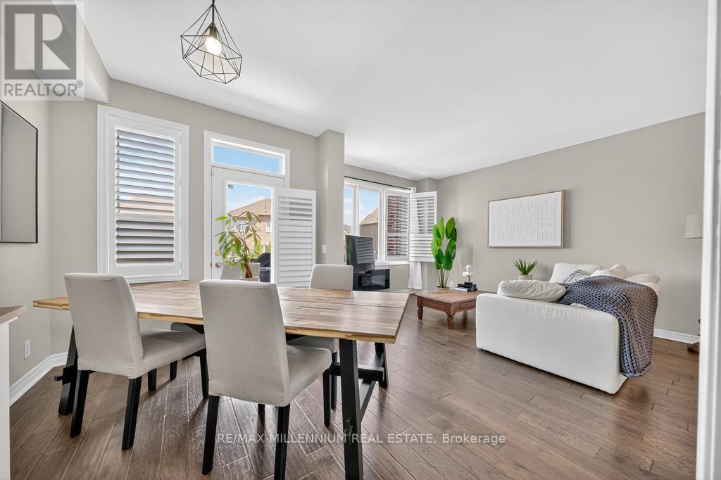 146 Harvest Hills Boulevard N, East Gwillimbury, Ontario  L9N 0C1 - Photo 11 - N12343762