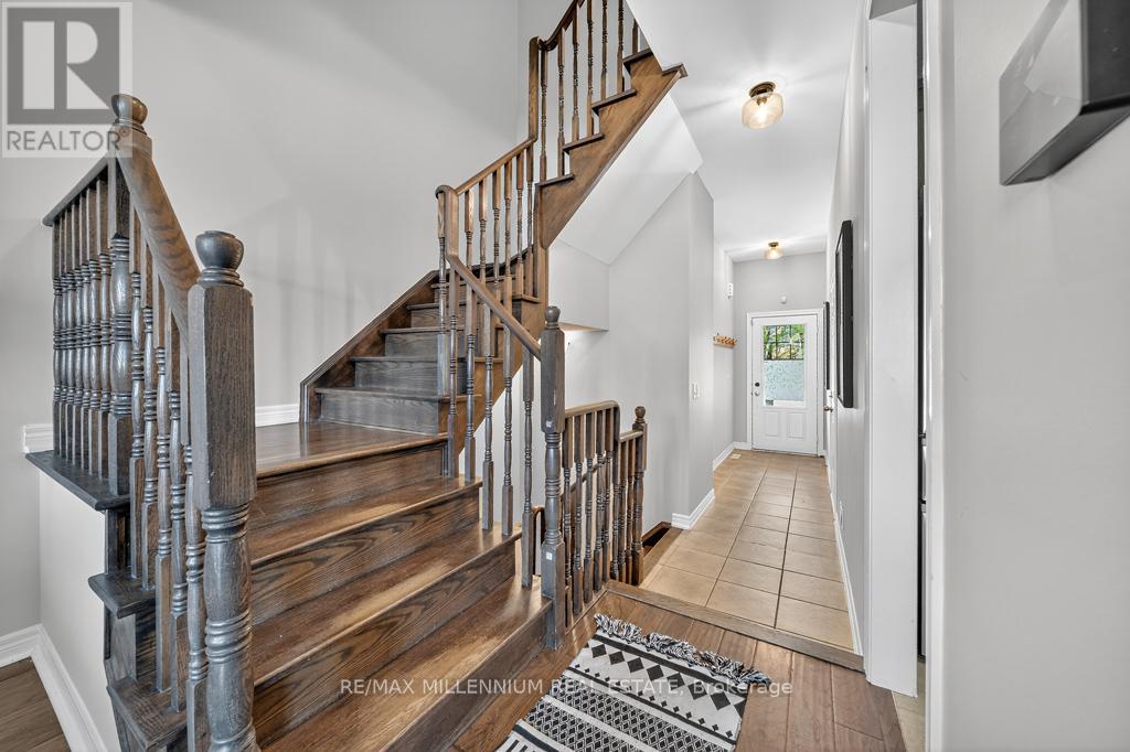 146 Harvest Hills Boulevard N, East Gwillimbury, Ontario  L9N 0C1 - Photo 7 - N12343762