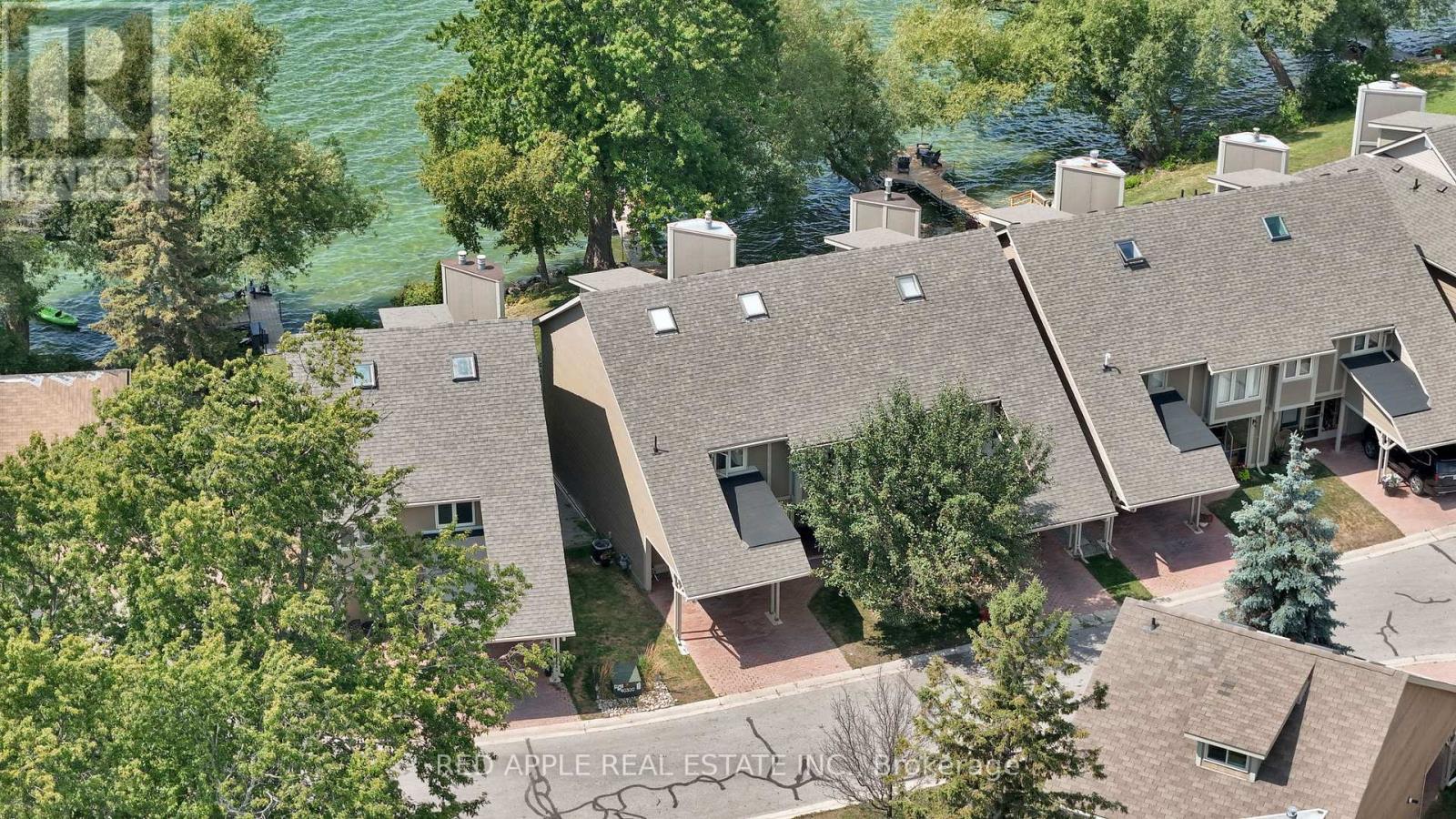 12 Davy Point Circle, Georgina, Ontario  L4P 3H2 - Photo 2 - N12343774