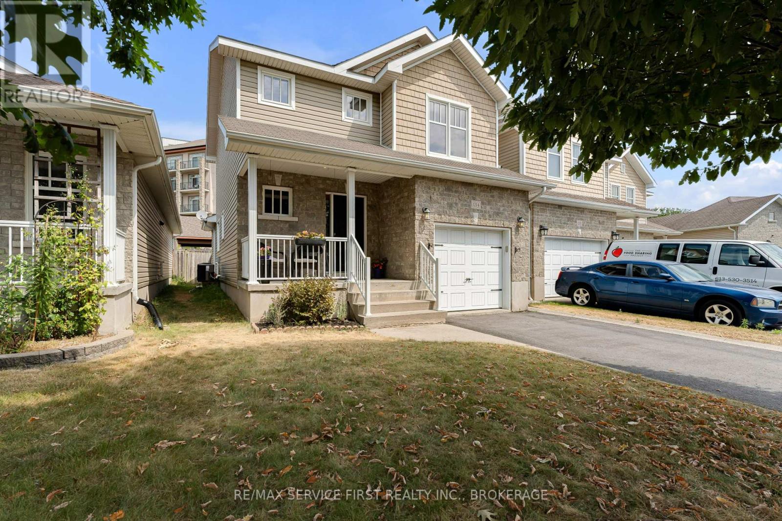 Property at 1214 AMANDA COURT image 2