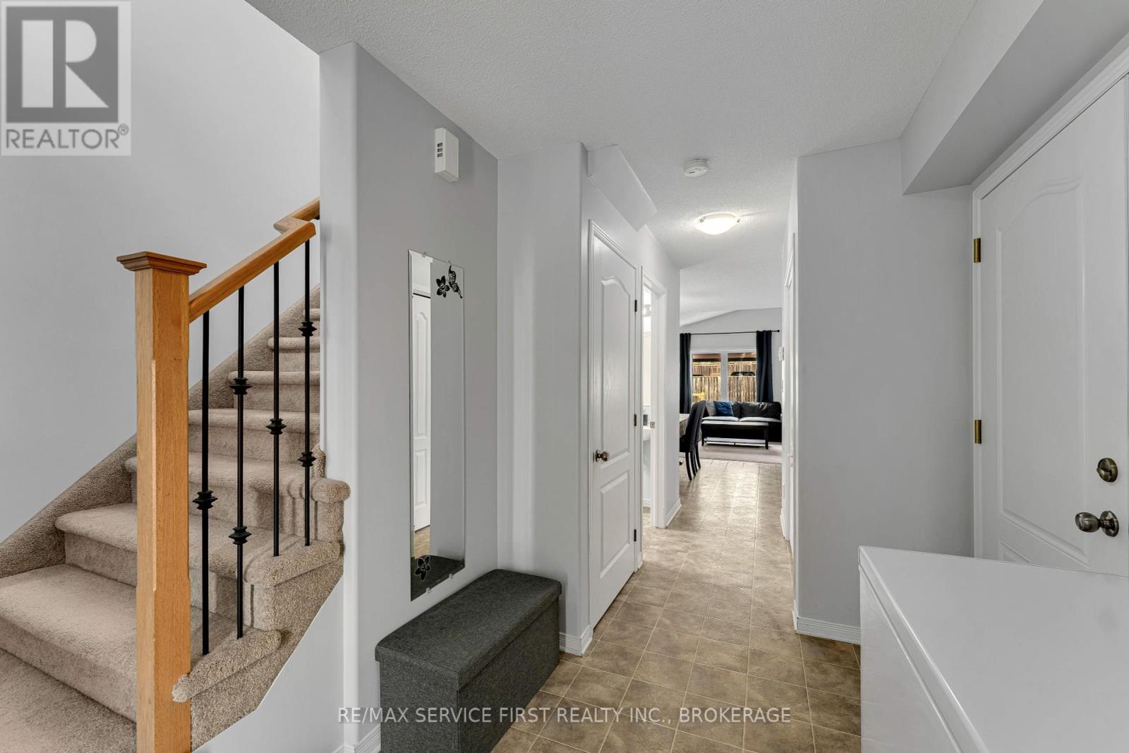 Property at 1214 AMANDA COURT image 4