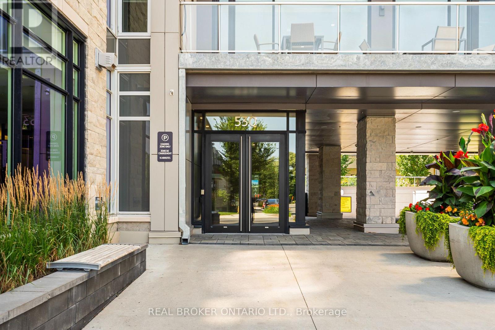 310 - 530 De Mazenod Avenue, Ottawa, Ontario  K1S 5W8 - Photo 2 - X12344021