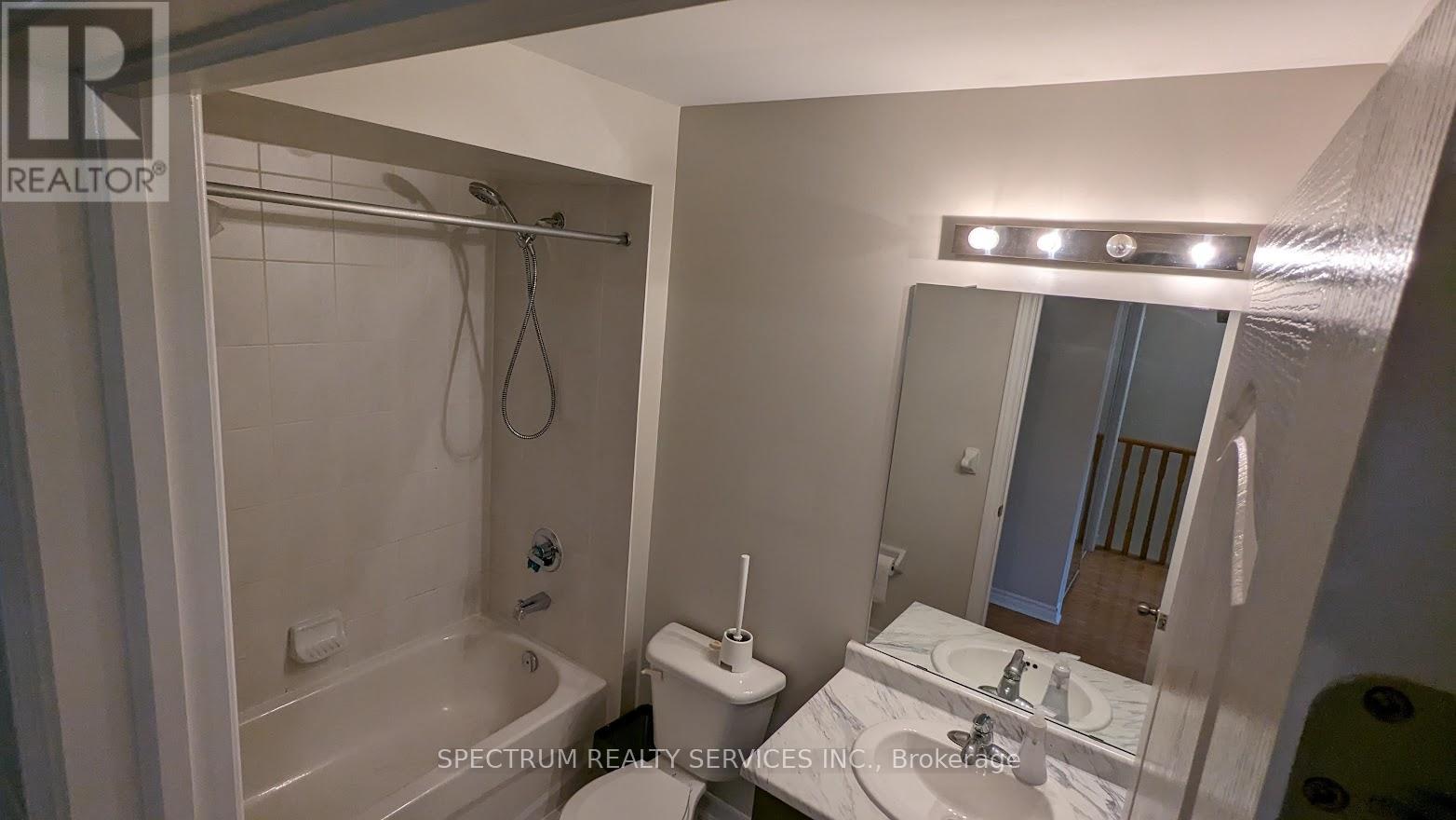 1267 Sim Place, Milton, Ontario  L9T 7C7 - Photo 12 - W12343805