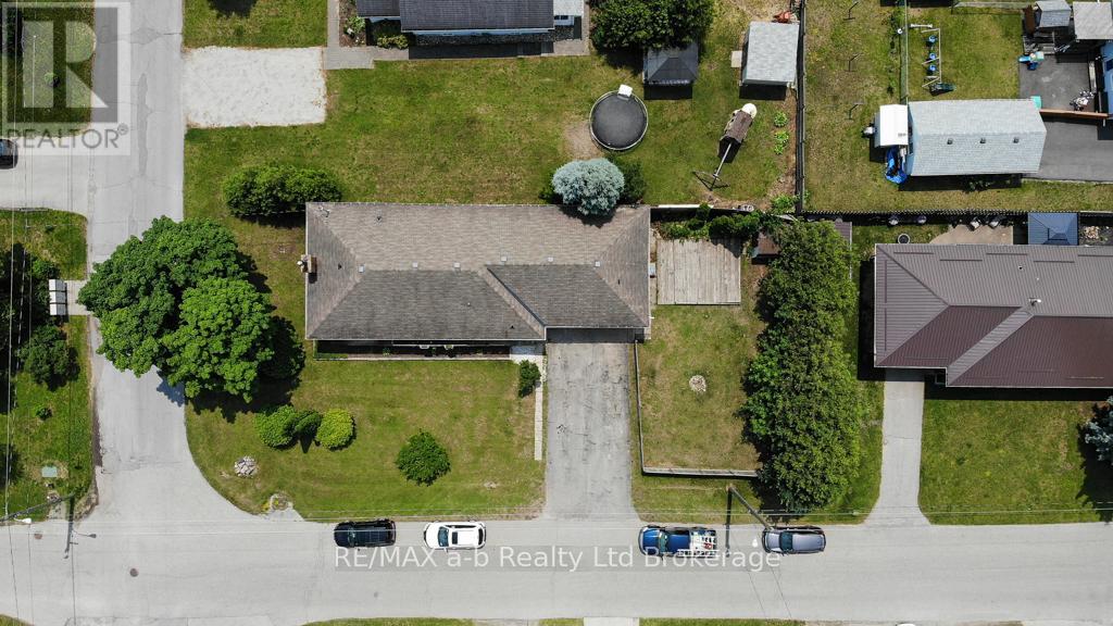 Photo 36 at 9 Duncan Street, Tillsonburg Photo 36 at 9 Duncan Street, Tillsonburg