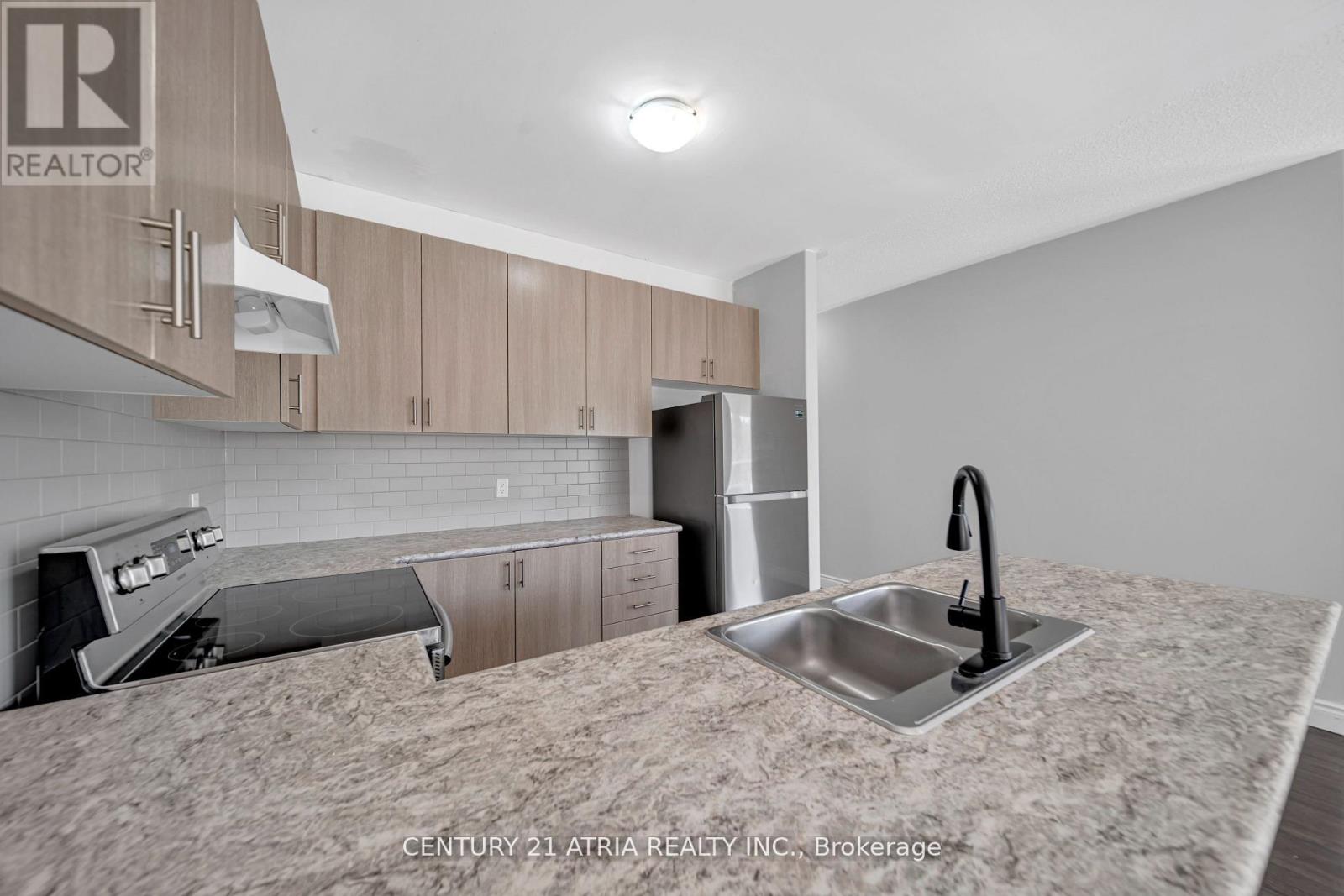 793 Spillsbury Drive, Peterborough West, Ontario  K9K 1K9 - Photo 14 - X12343740