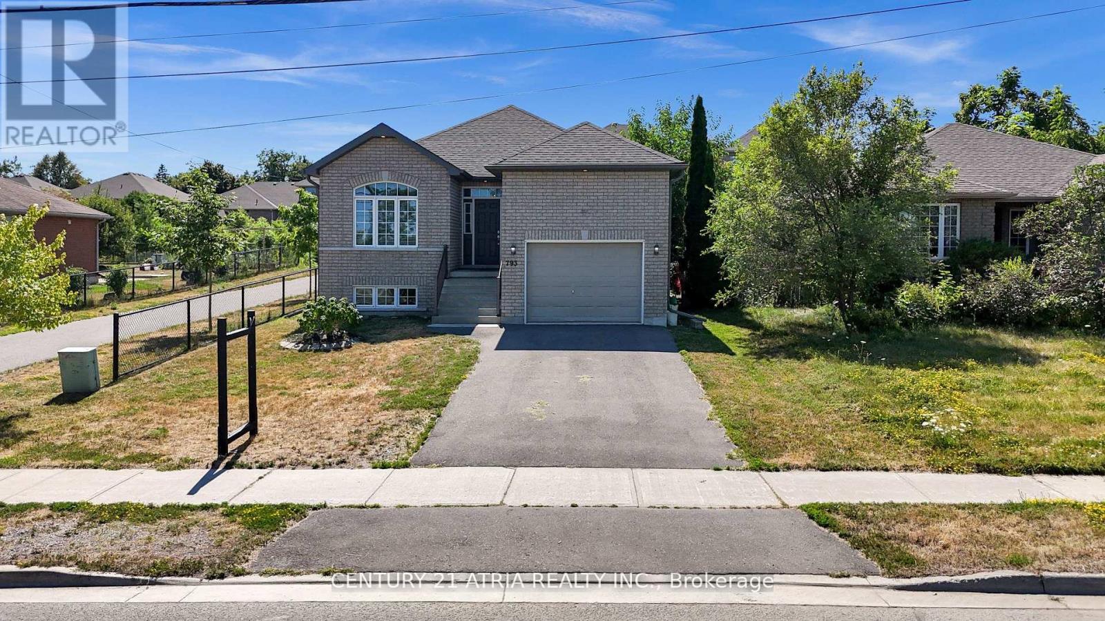 793 Spillsbury Drive, Peterborough West, Ontario  K9K 1K9 - Photo 2 - X12343740
