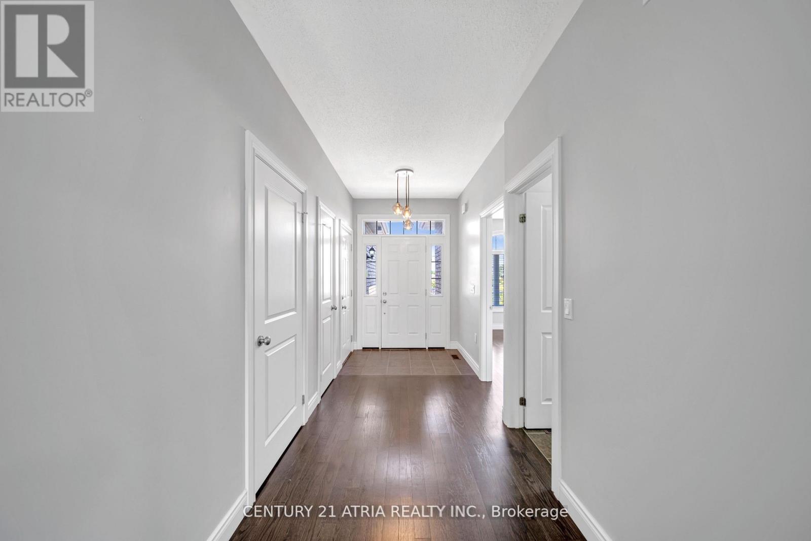 793 Spillsbury Drive, Peterborough West, Ontario  K9K 1K9 - Photo 5 - X12343740