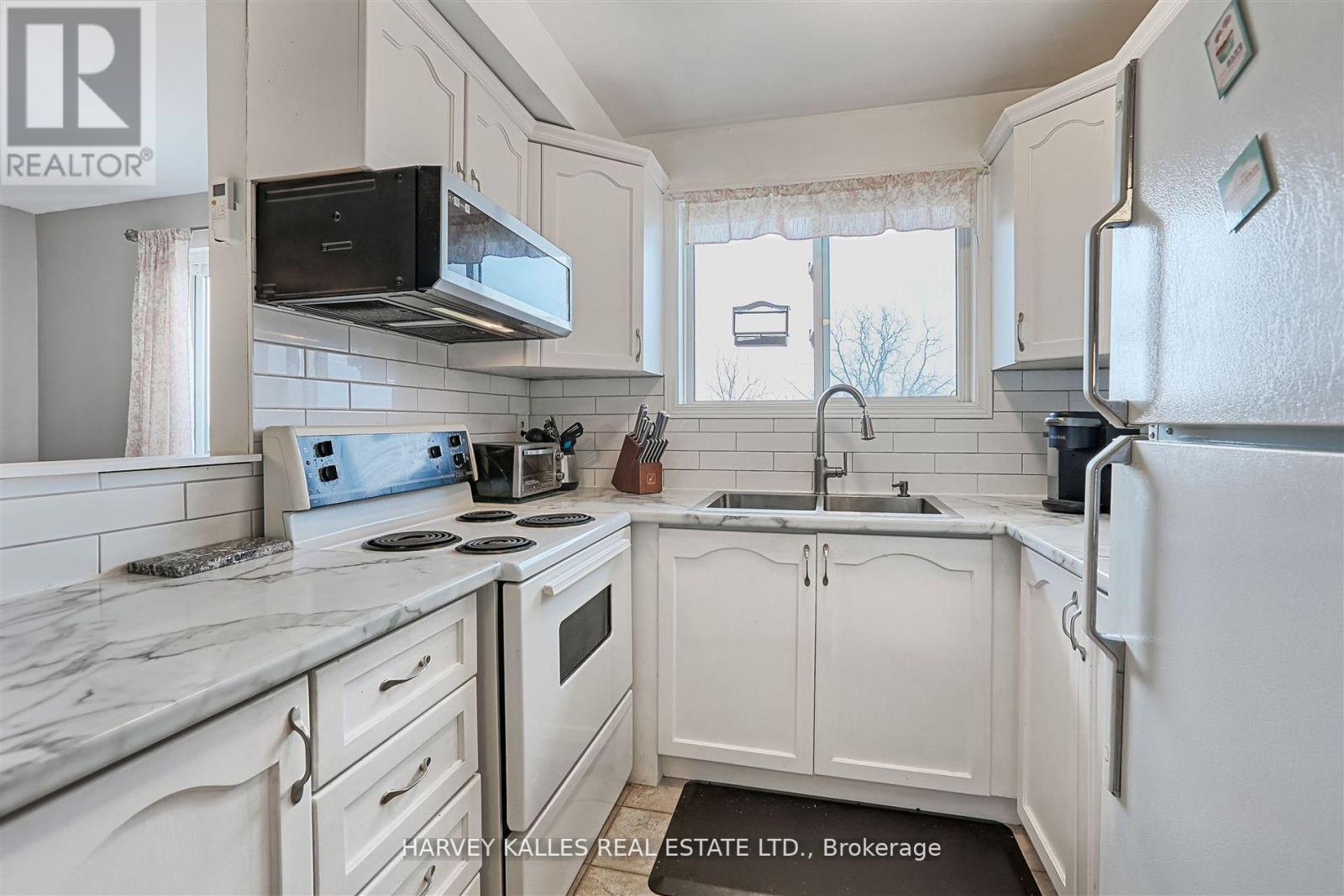 45 - 2373 King Street E, Hamilton (Glenview), Ontario  L8K 1X9 - Photo 3 - X12343759