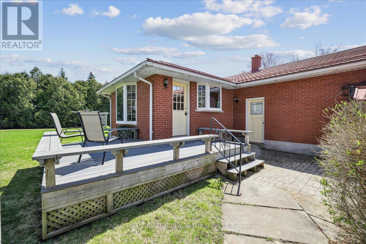 1 Westview Crescent, Hamilton, Ontario  L8B 0E4 - Photo 22 - X12343772