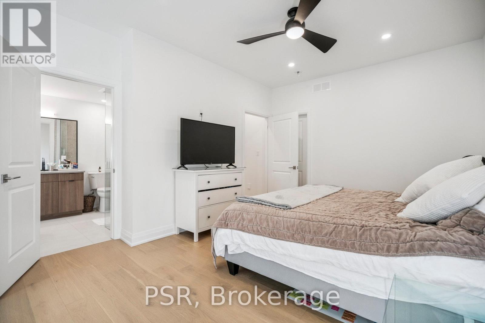 8 Paxton Avenue, St. Catharines, Ontario  L2N 5H8 - Photo 19 - X12343800