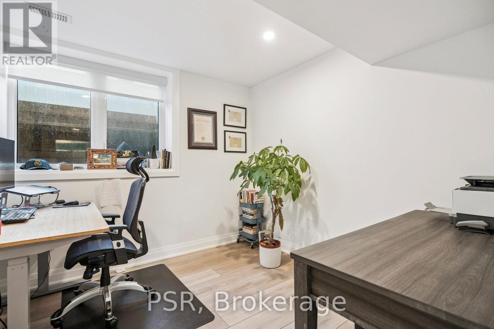 8 Paxton Avenue, St. Catharines, Ontario  L2N 5H8 - Photo 33 - X12343800